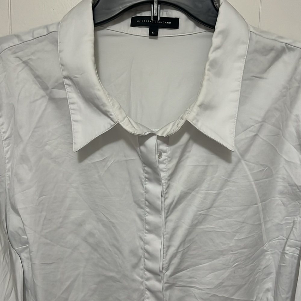 Universal Standard Quarter Button White Collared … - image 2